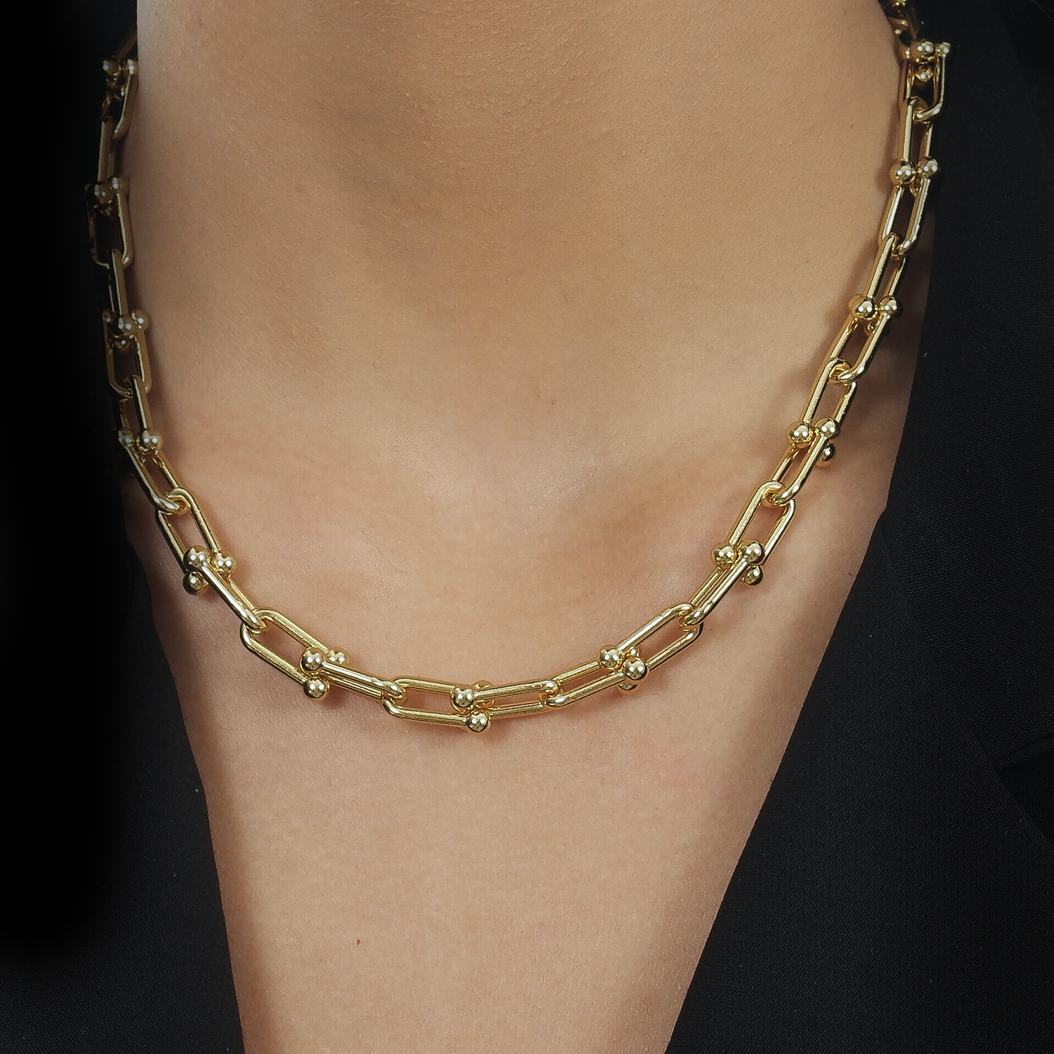 Chocker Aurum Dourado Corrente Elos Largos